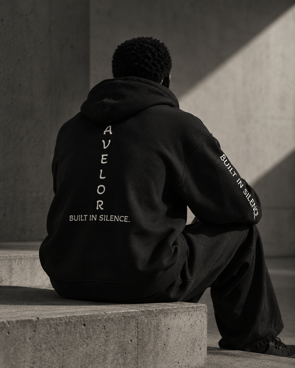 AVELOR Silent Form — Oversized Hoodie